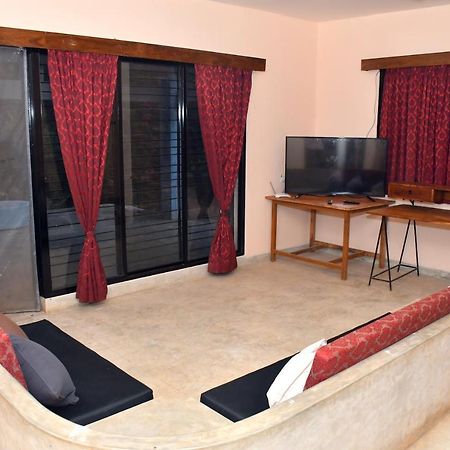 Hotel The Club House- Swimming Pool That'S Better Than The Beach Puducherry Exterior foto
